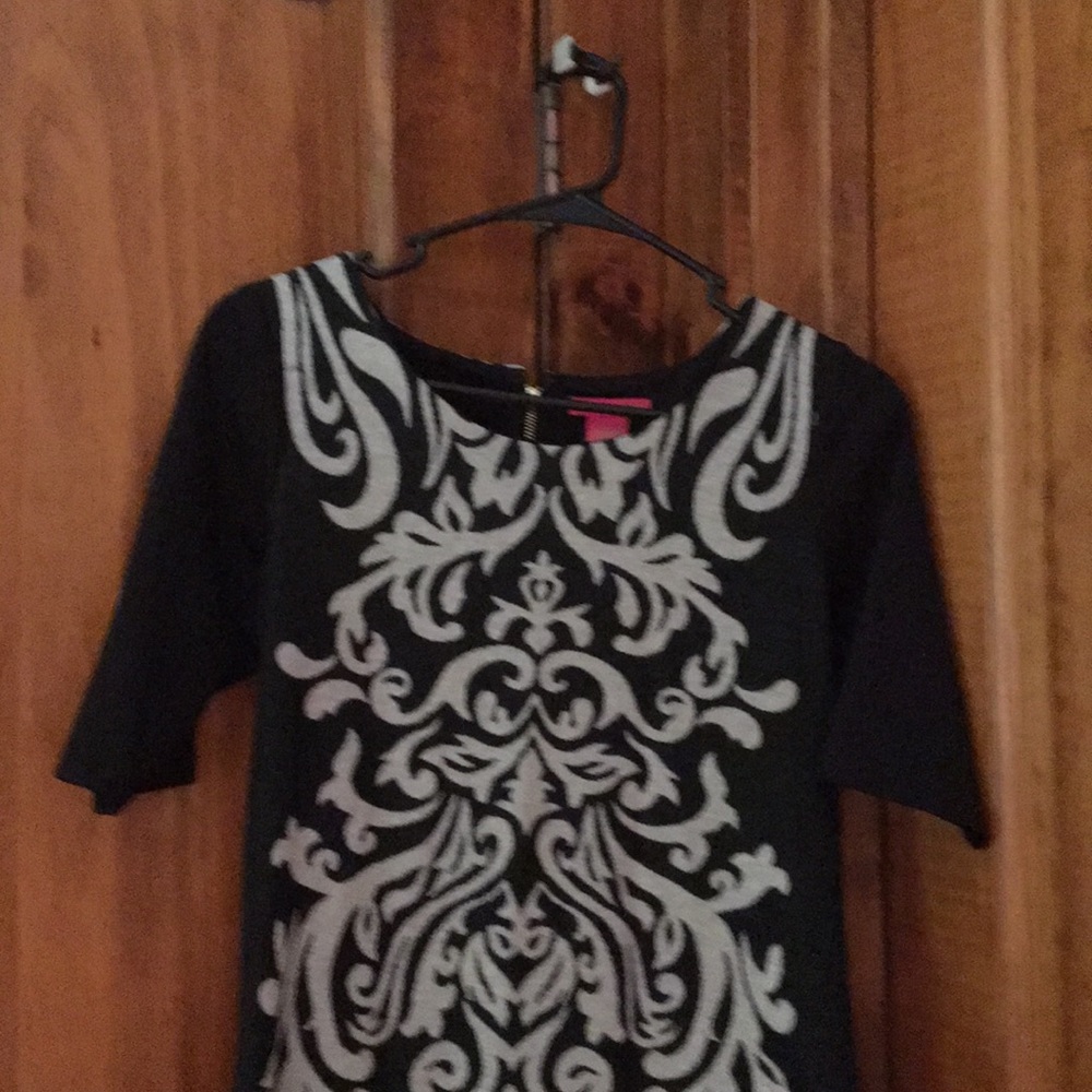 Slim fitting, little black dress